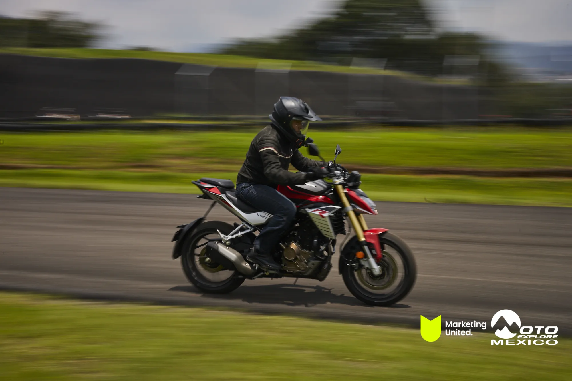 HUNK TRACKDAY 379